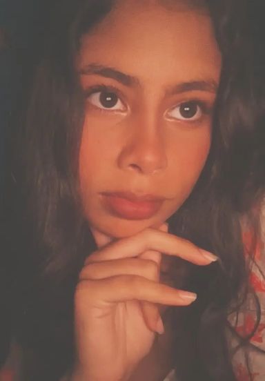 Milita from Venezuela, online on CallMeChat